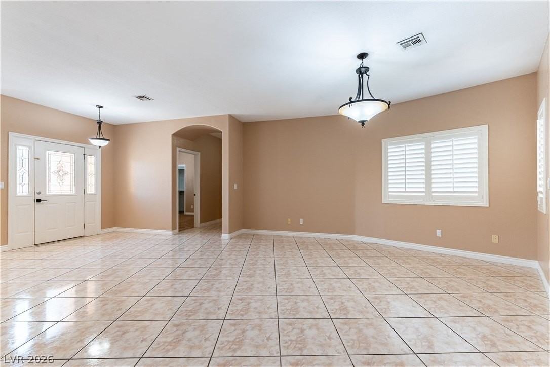 1116 Whistle Ct - Photo 4 of 25