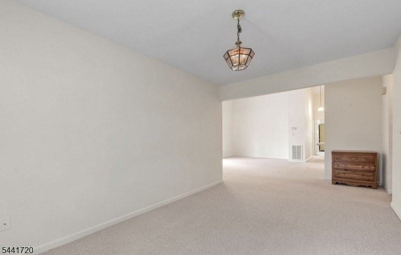 82 Smithfield Ct - Photo 3 of 30