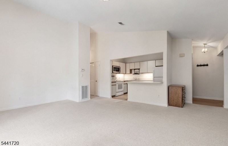 82 Smithfield Ct - Photo 5 of 30
