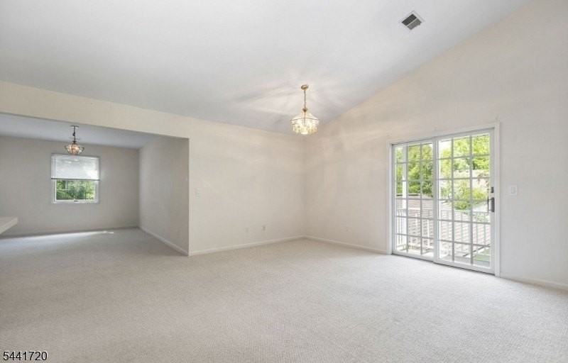 82 Smithfield Ct - Photo 7 of 30