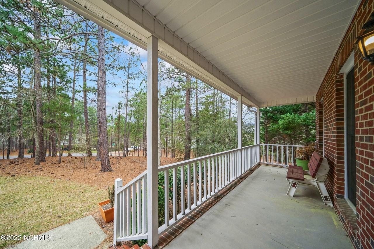 300 Clearfield Ln - Photo 3 of 39