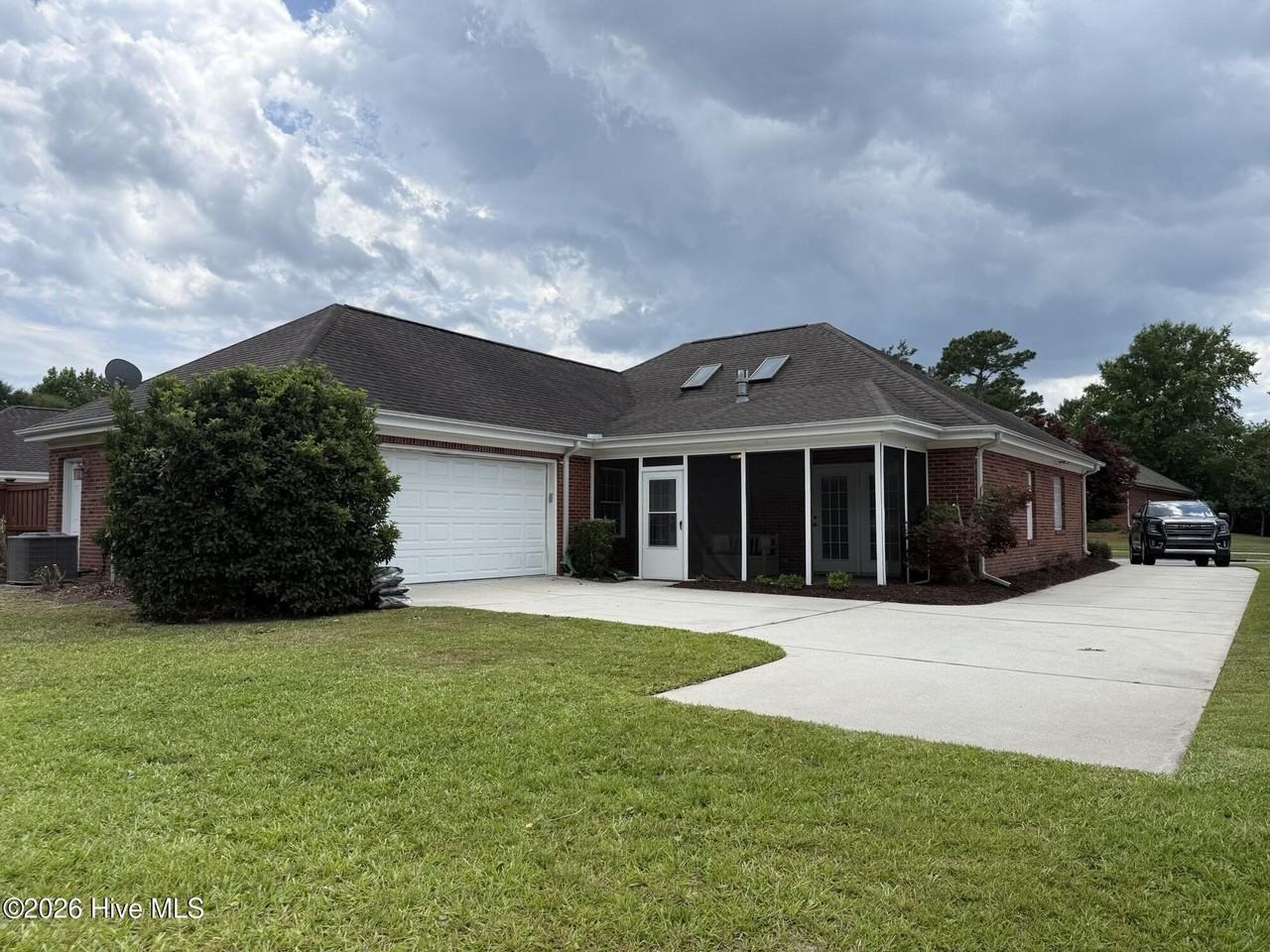 7820 Sanderling Pl - Photo 4 of 47