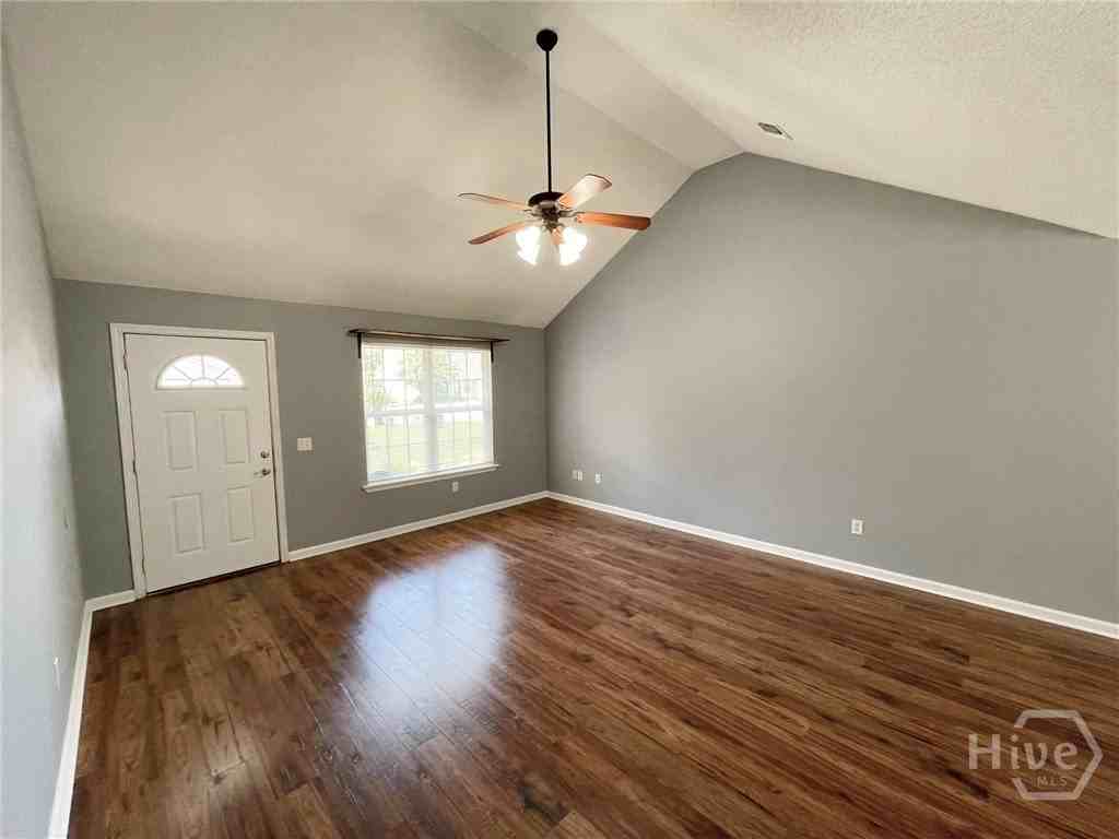119 Mustang Dr - Photo 4 of 49