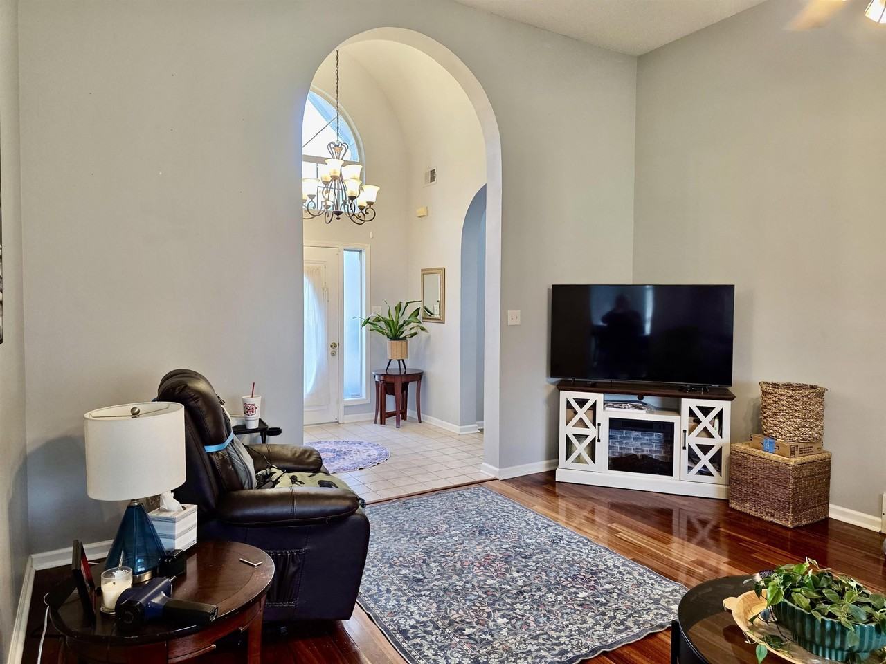 266 Bouldincrest Ave - Photo 4 of 23