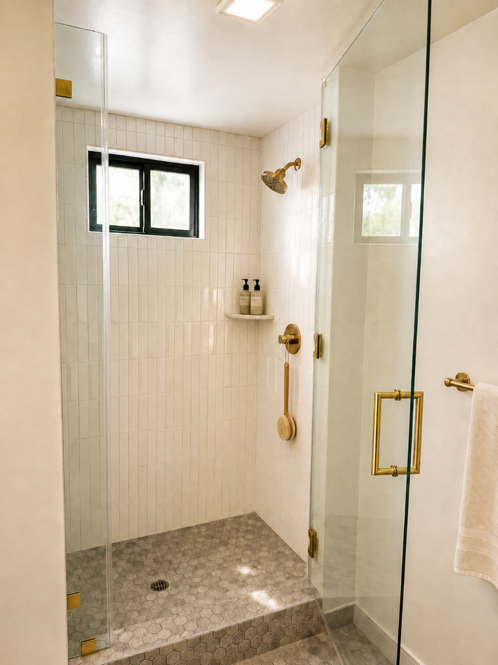 2450 South Barrington Avenue - Photo 4 of 7