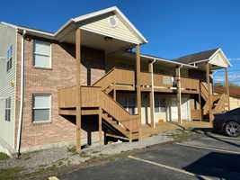 featured image of 1486 Clover St