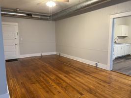 featured image of 118 N Lincoln Blvd