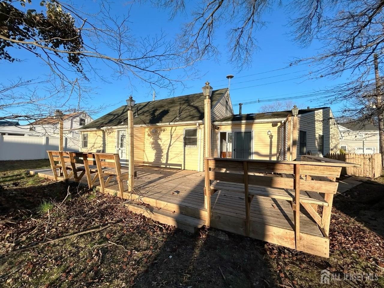 122 Vineyard Rd - Photo 3 of 19