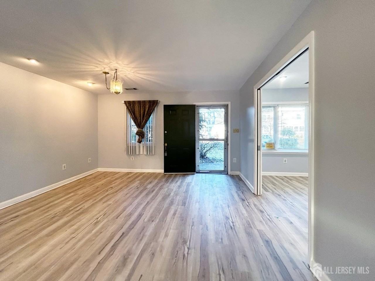 122 Vineyard Rd - Photo 6 of 19