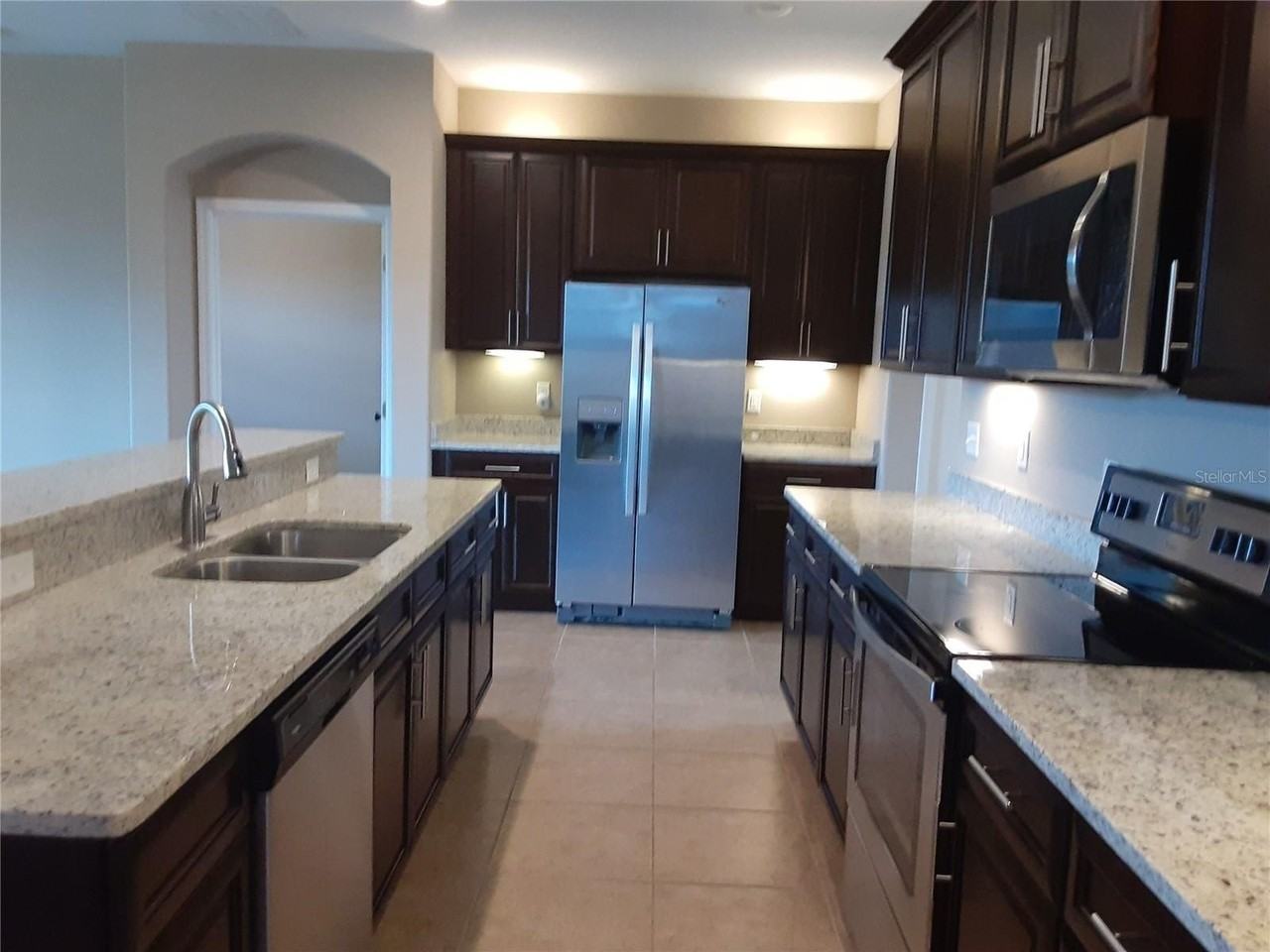 33848 Emerald Pond Loop - Photo 4 of 16