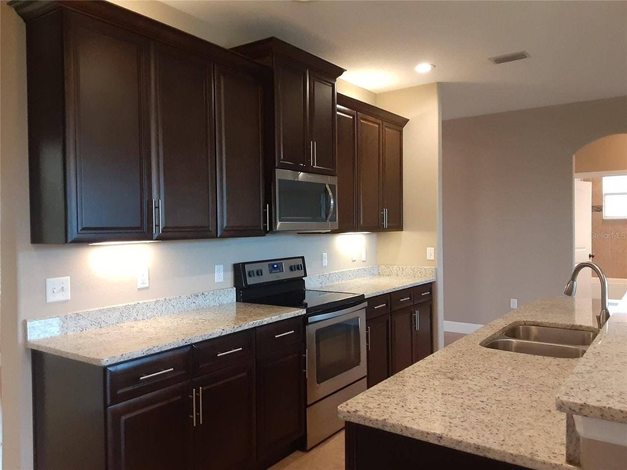 33848 Emerald Pond Loop - Photo 5 of 16