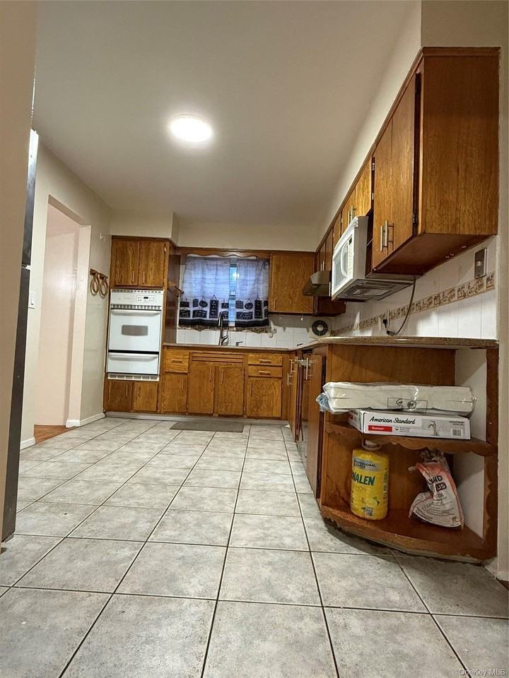 15 Meriam St - Photo 5 of 11