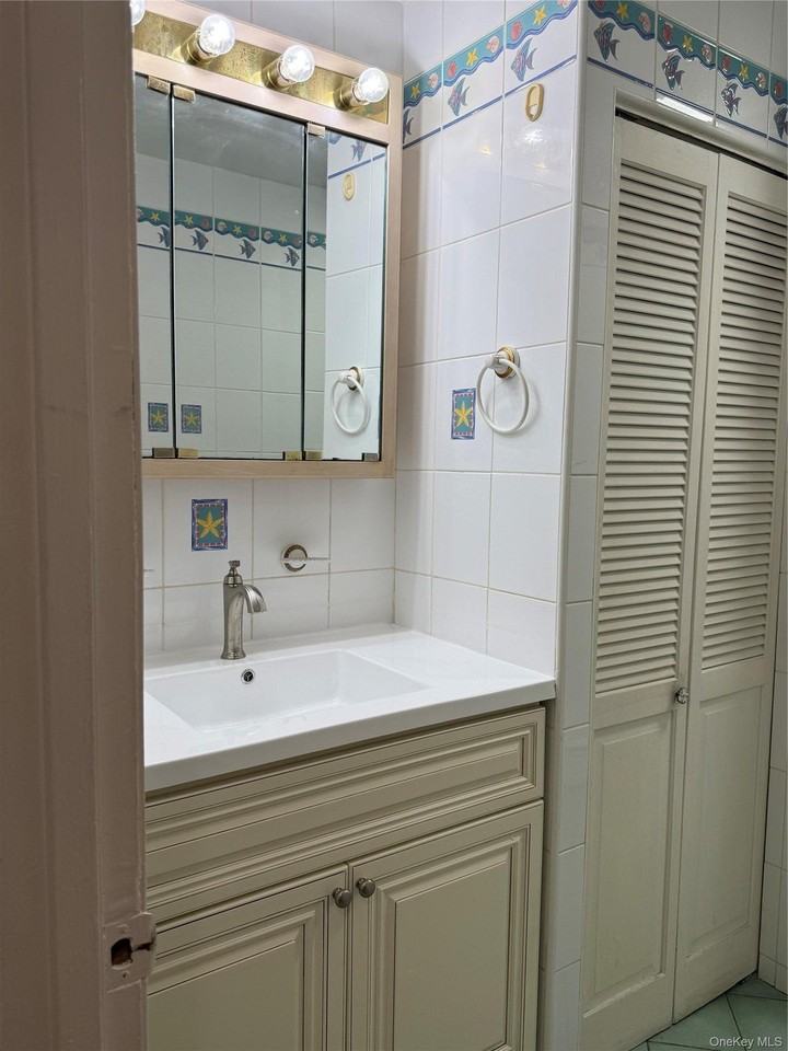 15 Meriam St - Photo 6 of 11