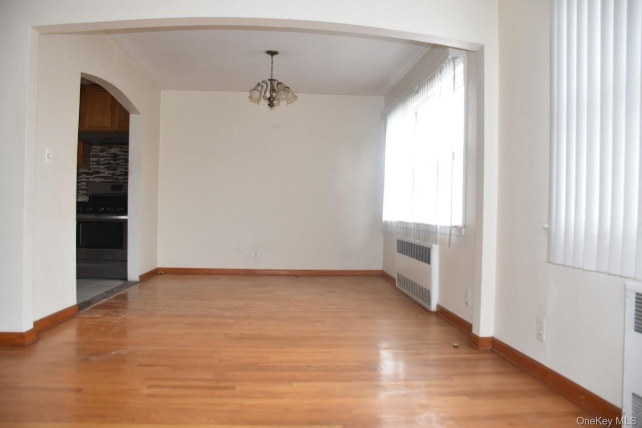 14939 123rd St - Photo 4 of 11
