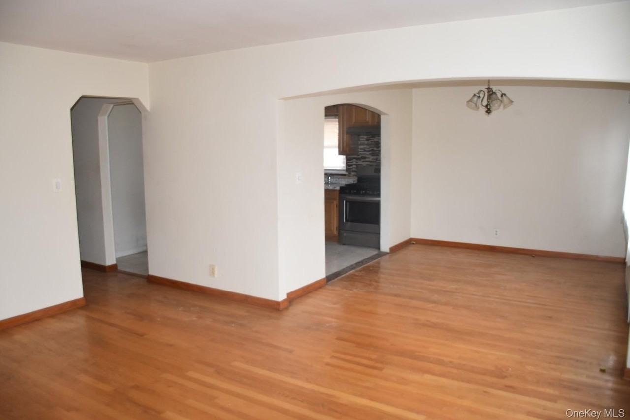 14939 123rd St - Photo 6 of 11