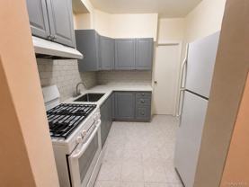 2248 Hermany Ave #1FL - Photo 1 of 1