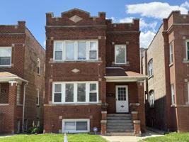 featured image of 2252 N Laramie Ave #1