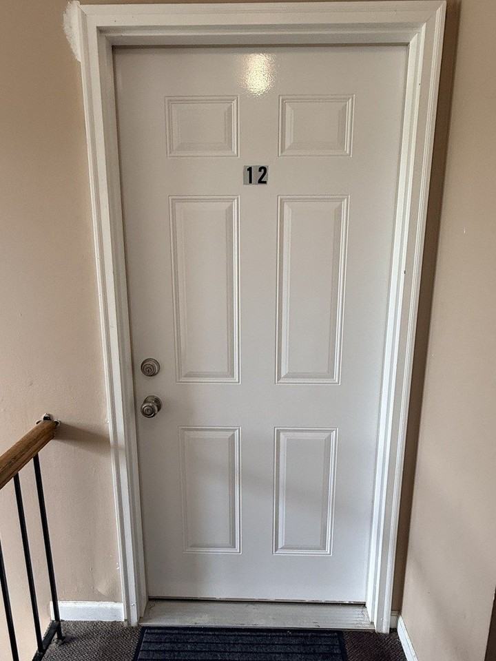 17138 71st Ave #12 - Photo 2 of 8