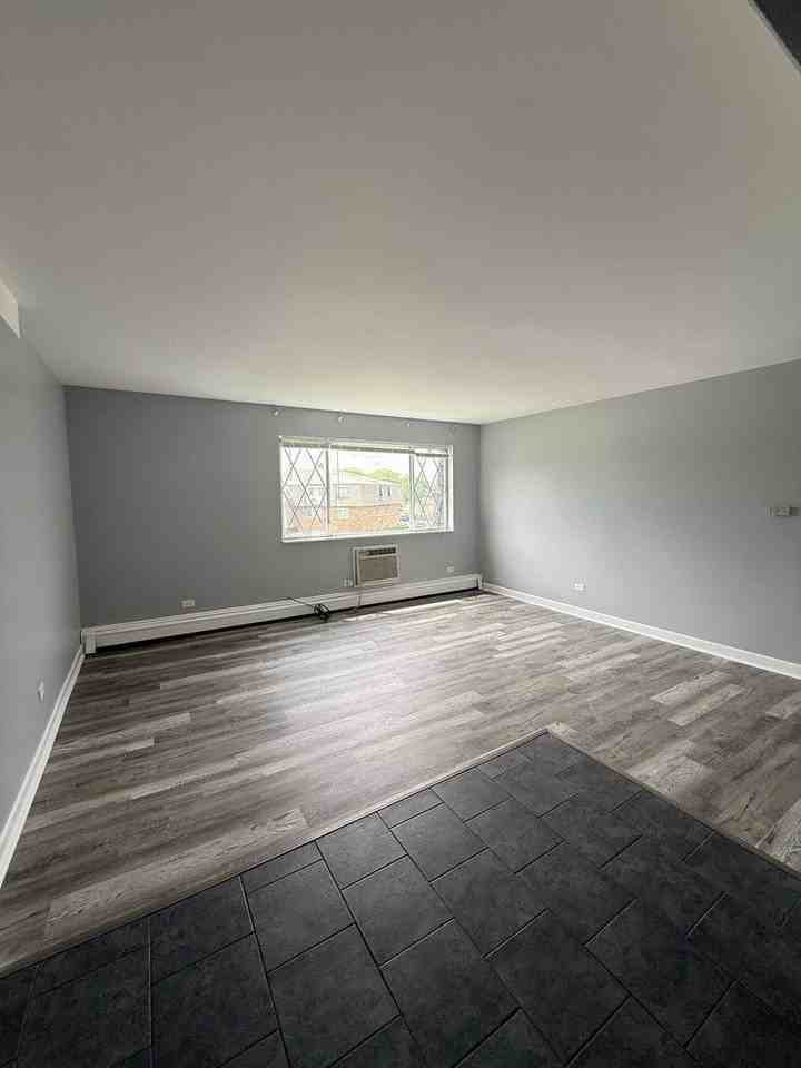 17138 71st Ave #12 - Photo 3 of 8
