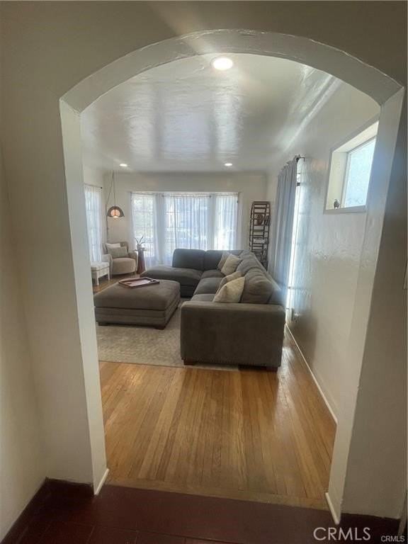 4586 Sunnyside Dr - Photo 7 of 36