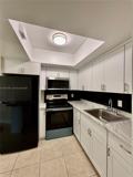 900 Ne 18th Ave - Photo 1 of 1