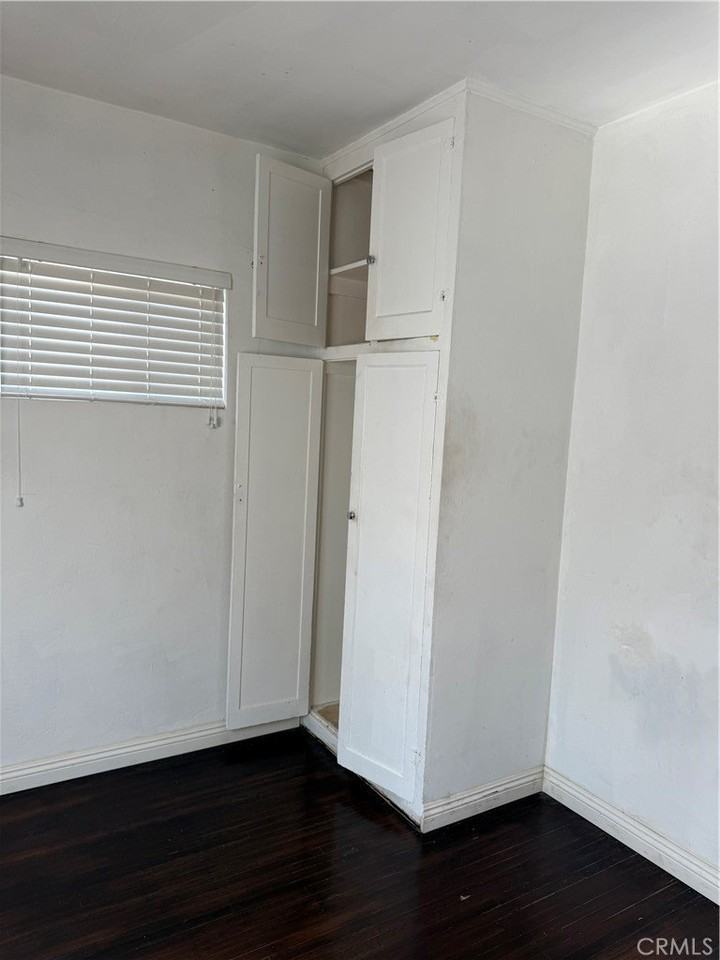 4845 Willard Ave - Photo 6 of 11