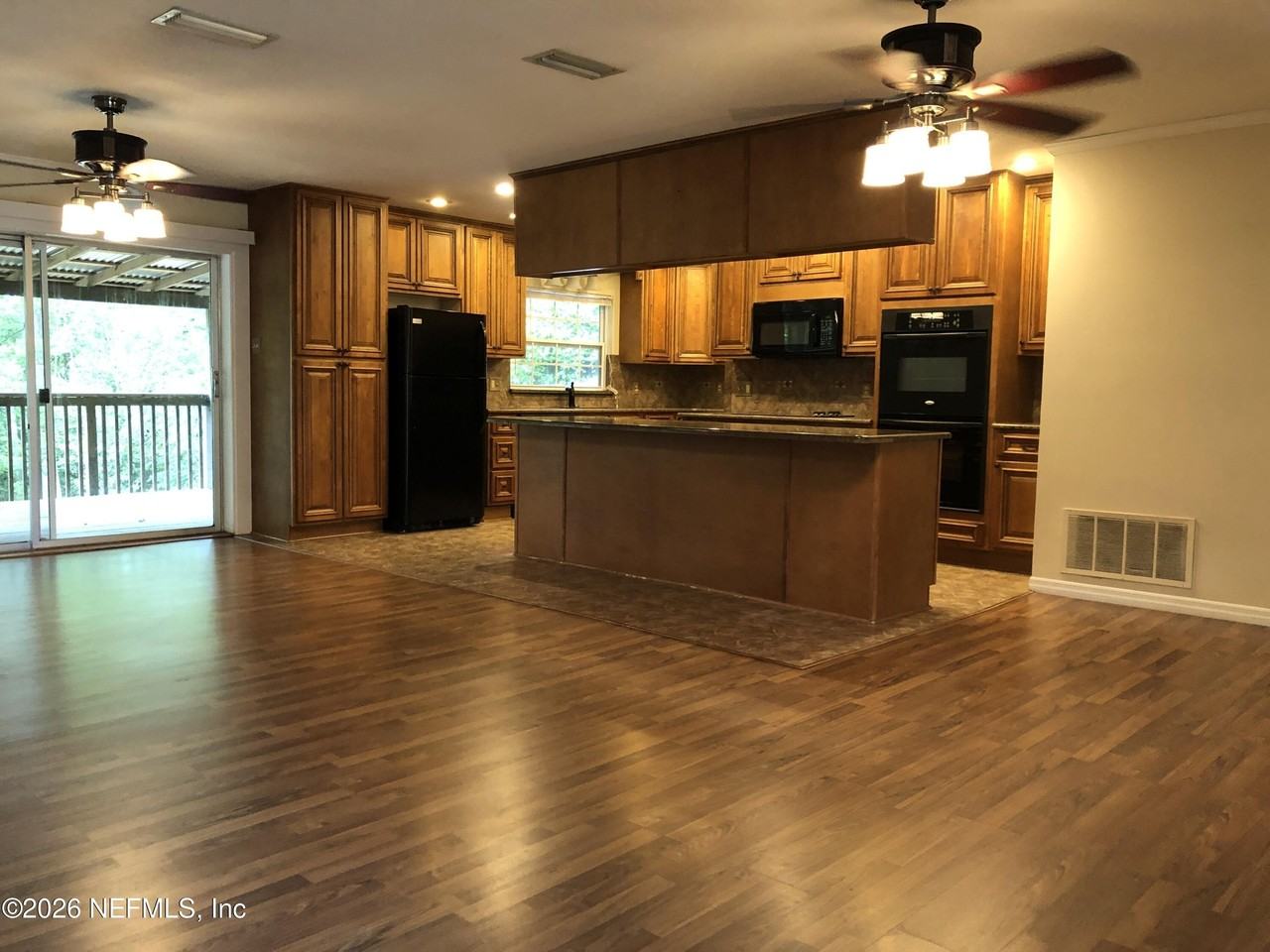 5406 Community Cir - Photo 4 of 12