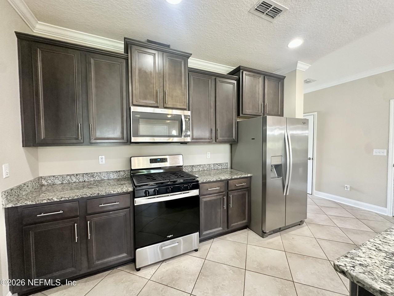 481 Shetland Dr - Photo 6 of 33