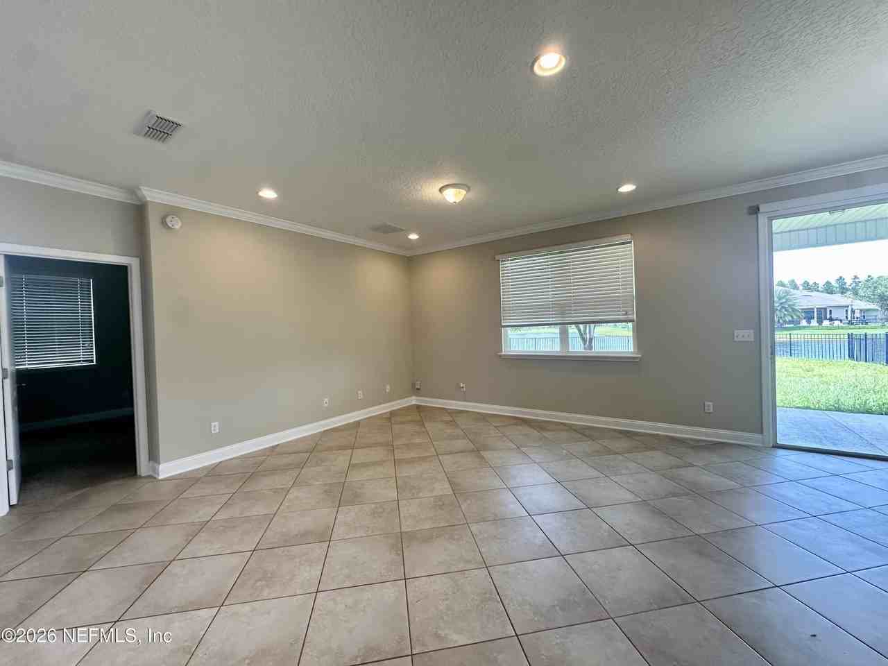 481 Shetland Dr - Photo 7 of 33