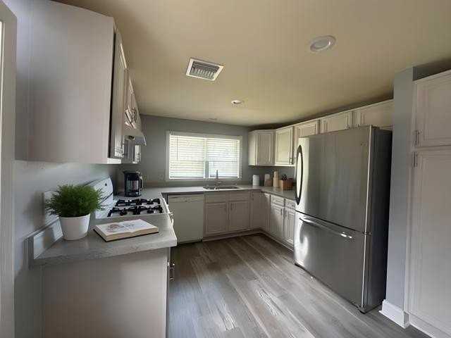 609 Melody Dr - Photo 4 of 12