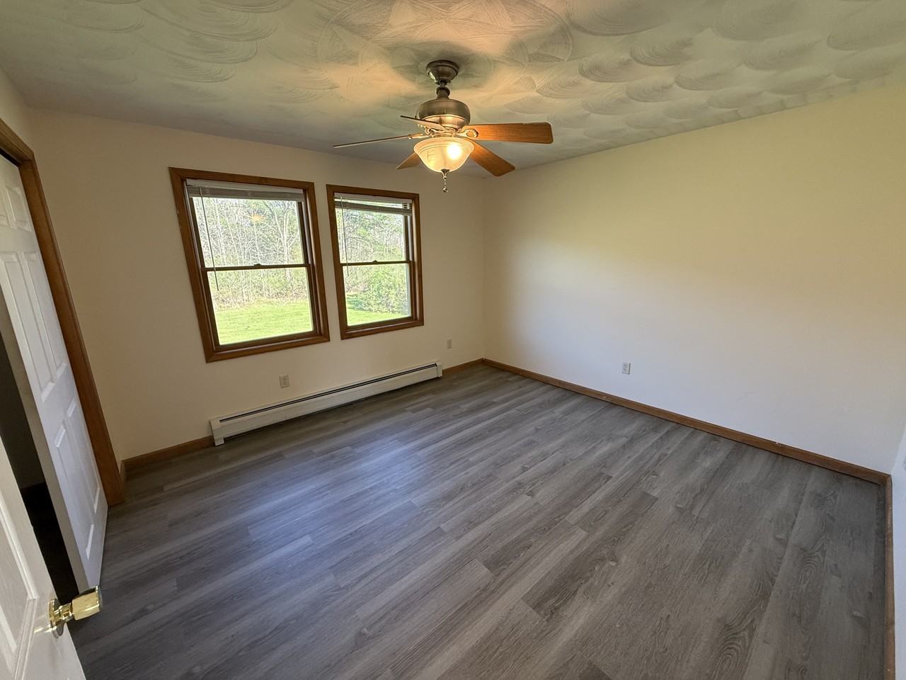 90 Farrell Rd #B - Photo 4 of 10