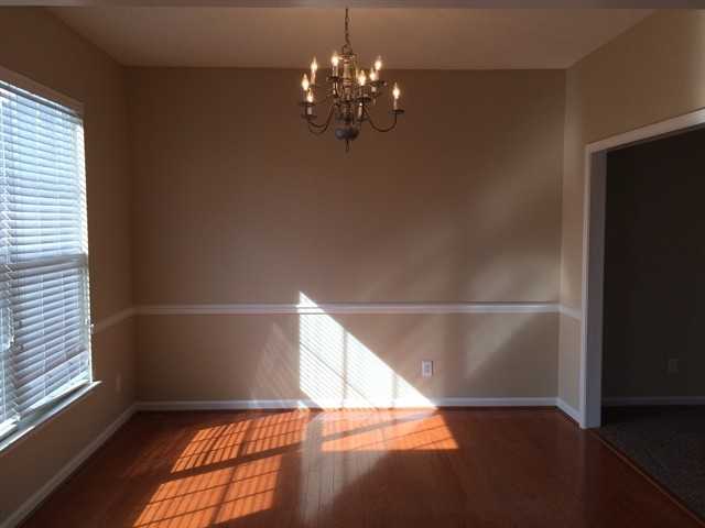 111 Eagle Point Ct - Photo 2 of 9