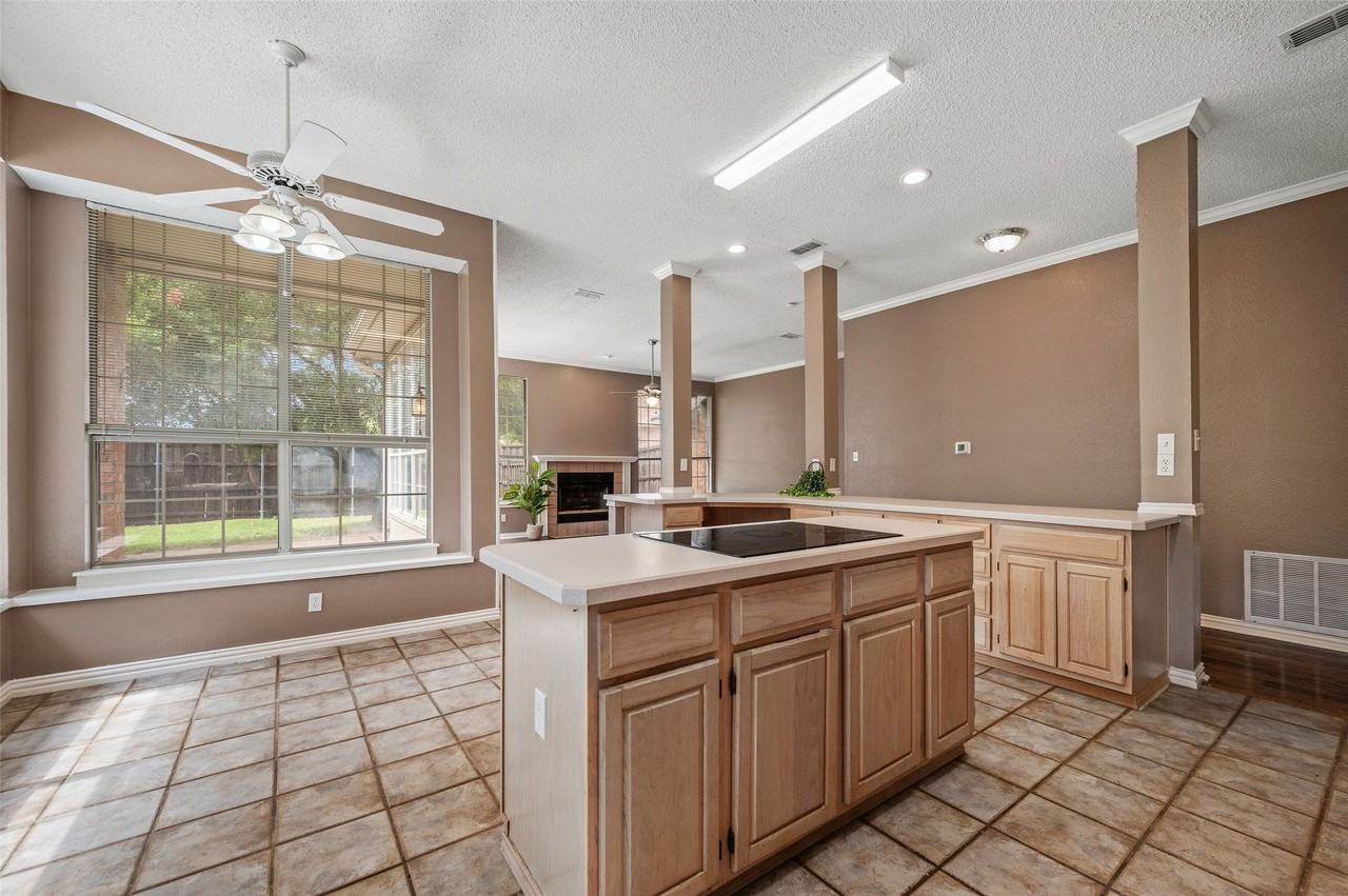 5837 Poole Dr - Photo 4 of 27