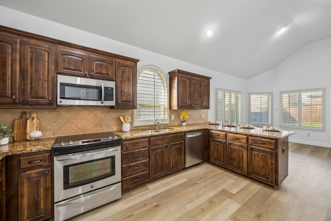 10445 Merced Lake Rd - Photo 7 of 27