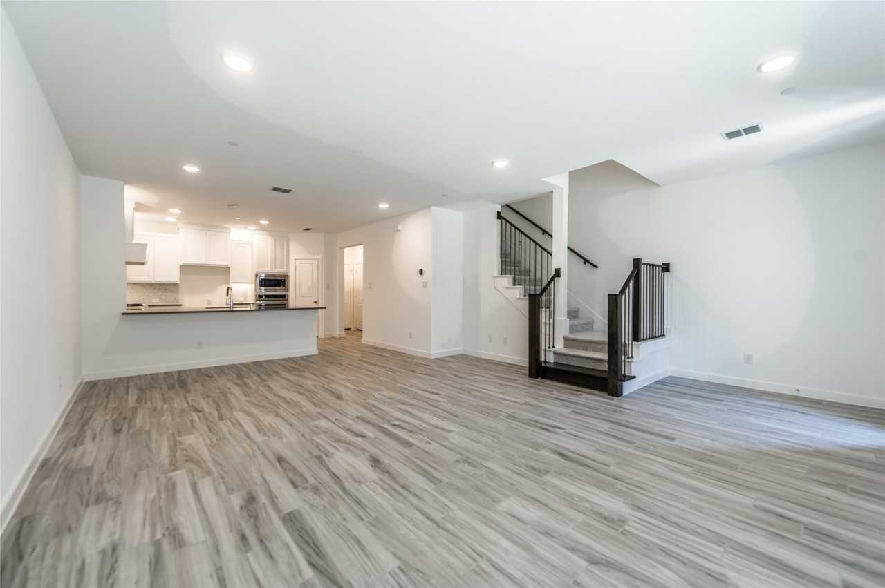 1540 Navasota Trl - Photo 4 of 23