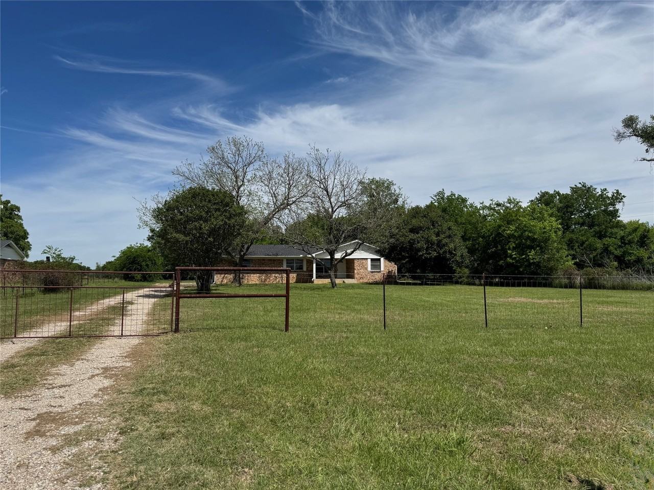 10344 County Road 2404 - Photo 4 of 14