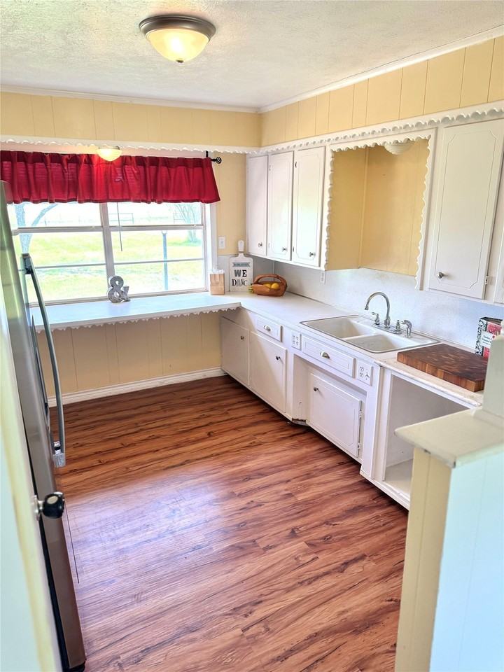10344 County Road 2404 - Photo 7 of 14