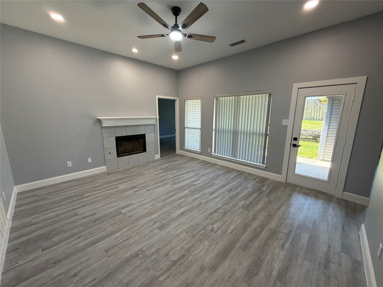 1808 Haley Cir - Photo 5 of 16