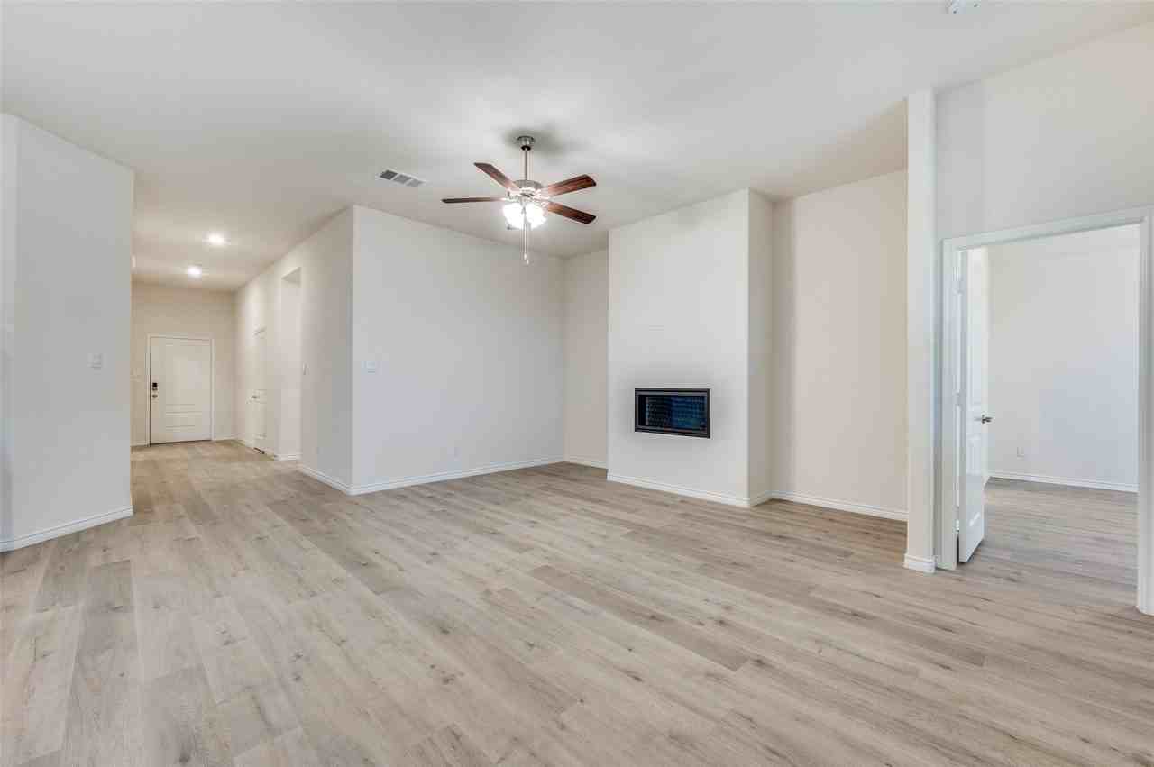 3512 Honey Hill Rd - Photo 5 of 25