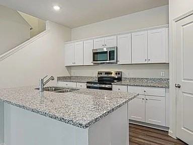 2305 Prairie Lane - Photo 3 of 24