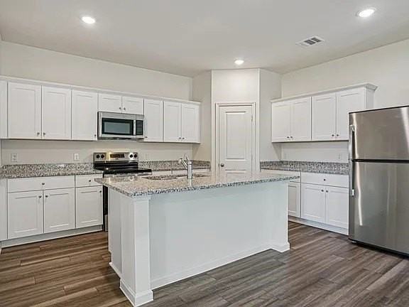 2305 Prairie Lane - Photo 6 of 24