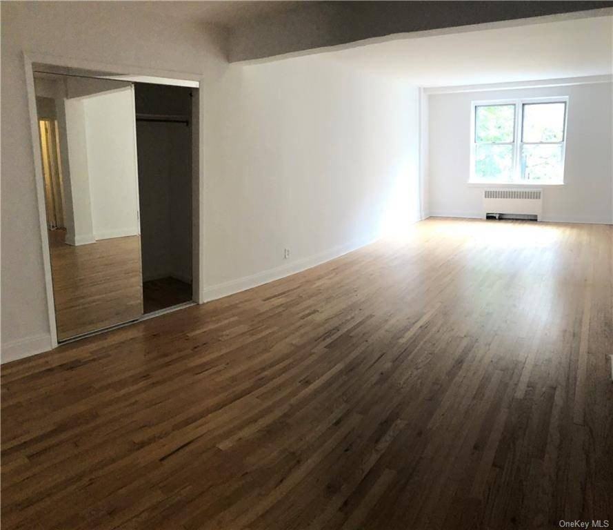 2090 Barnes Ave #3E - Photo 2 of 13