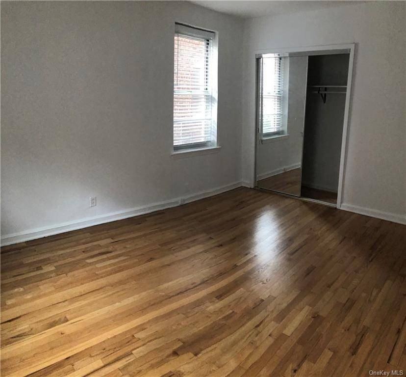 2090 Barnes Ave #3E - Photo 5 of 13