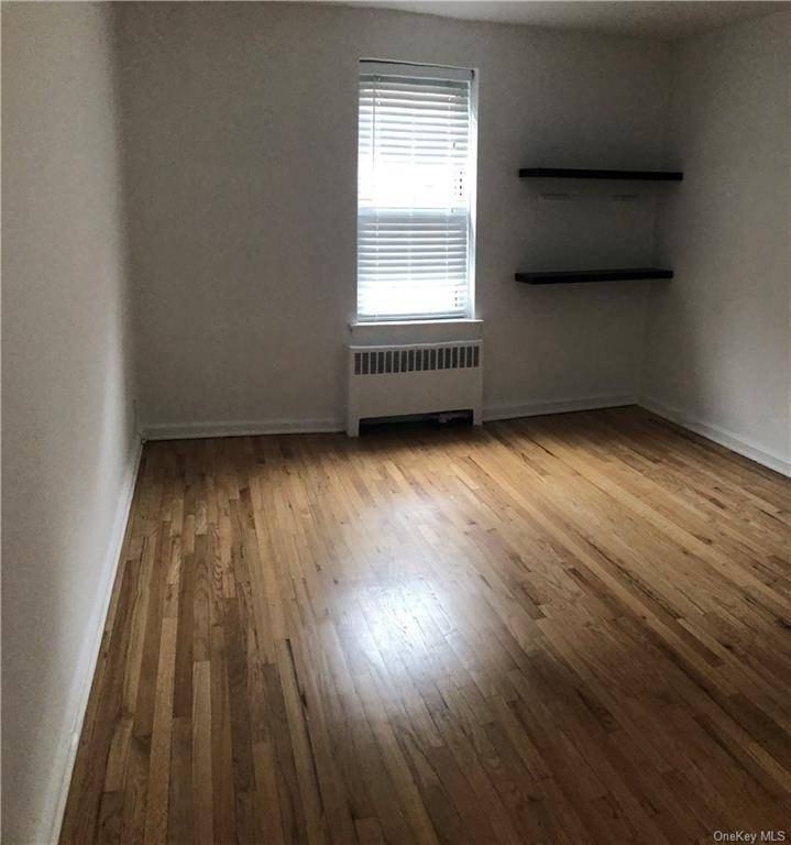 2090 Barnes Ave #3E - Photo 6 of 13