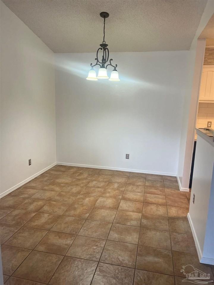 2201 Scenic Hwy #K6 - Photo 7 of 13