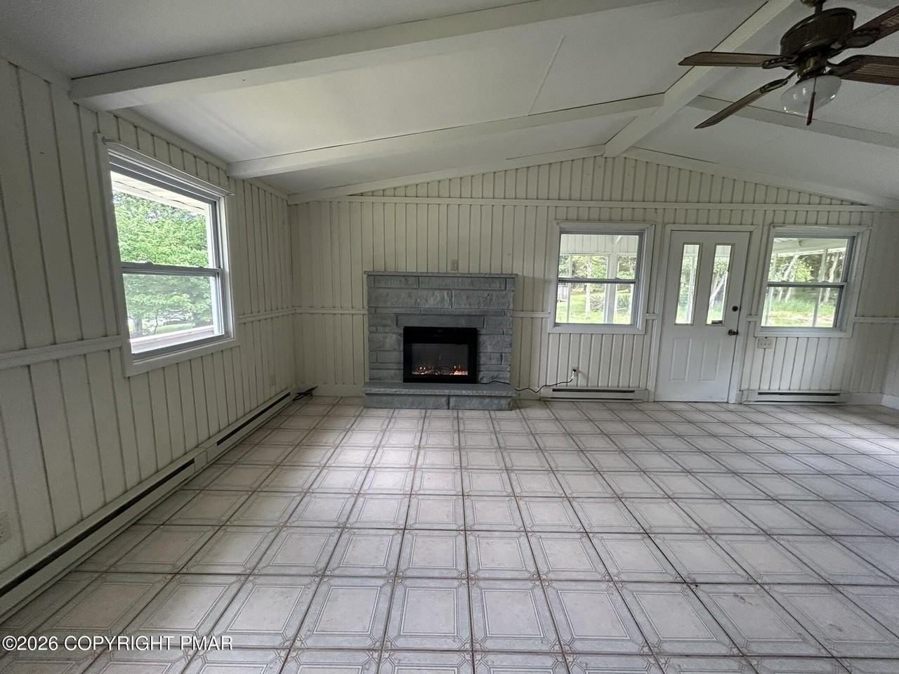 548 Mountain Rd - Photo 6 of 20
