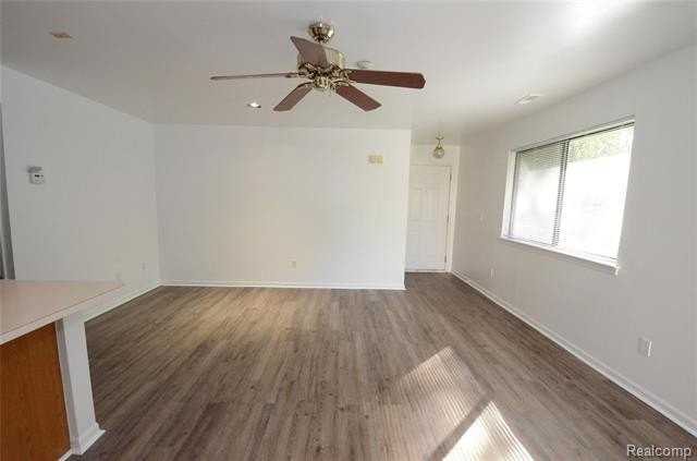 42803 Lilley Pointe Dr #139 - Photo 3 of 24