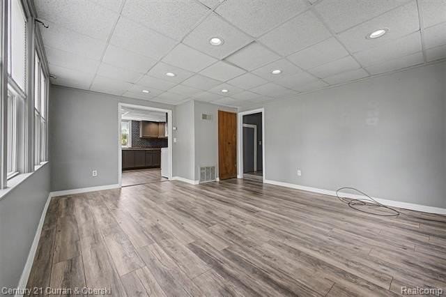 24915 Saint Paul Blvd - Photo 7 of 21