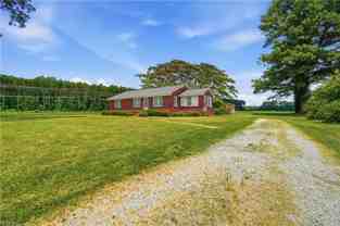 524 Benefit Rd - Photo 1 of 1