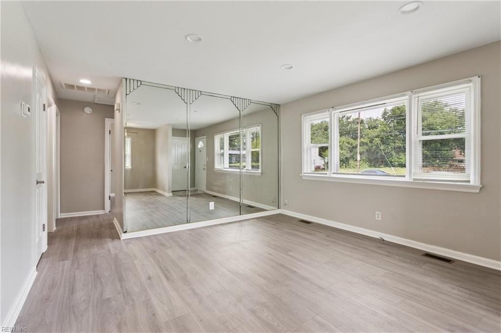 1250 Hampton Ave - Photo 5 of 26
